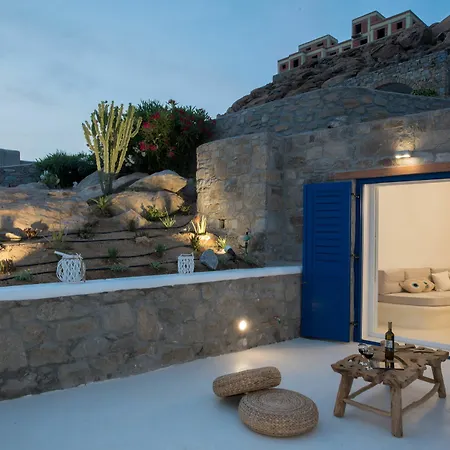 Argiro's Gorgeous In Cycladic Apartment